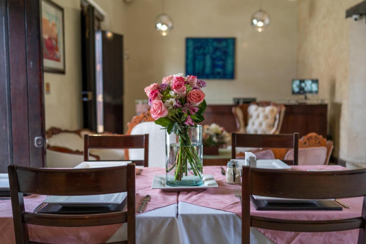 Casa De Las Flores Hotel Oaxaca Luaran gambar